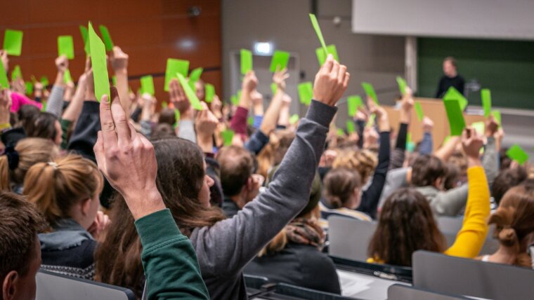 Voting by students of the University of Jena as part of the "Public Climate School".