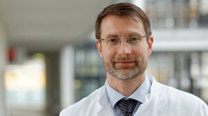 Intensivmediziner Prof. Dr. Matthias Pletz